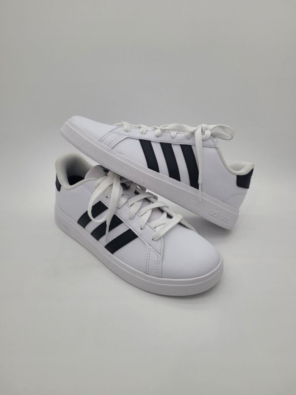NWT Adidas Grand Court 2 White Black Leather Sneakers Women's 6.5 Youth 5
